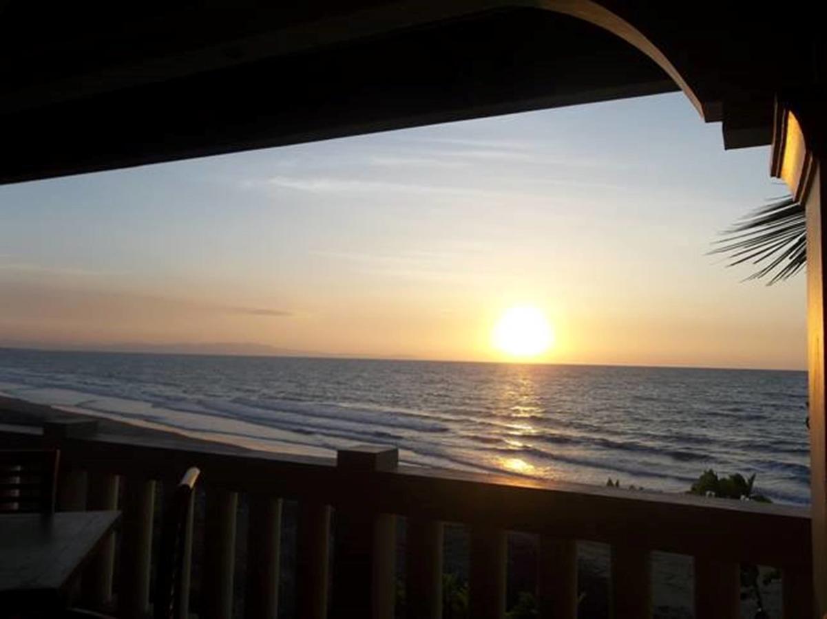 Happy Ripples Beach Resort Mabilao Ngoại thất bức ảnh